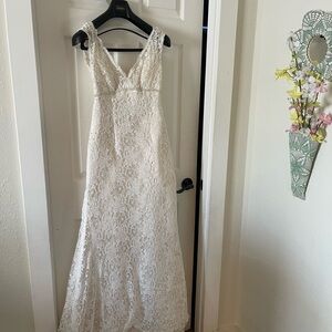 Wedding dress, size 6, David bridal